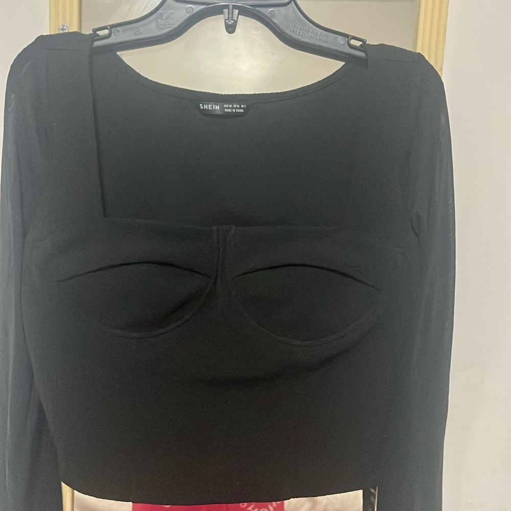 Mesh sleeve top